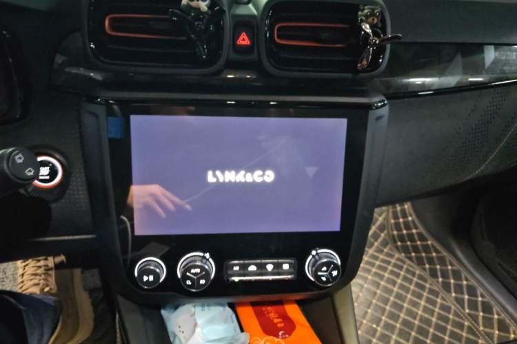Used Lynk & Co 02 Hatchback 2021 2.0TD Halo Audio And AC Panel