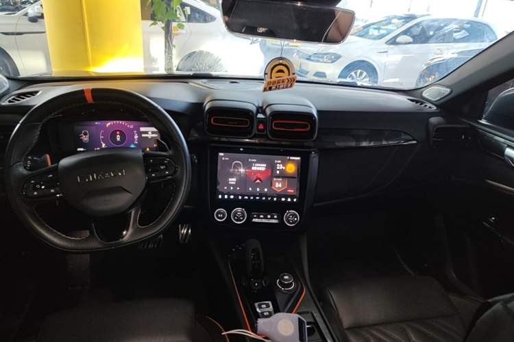 Used Lynk & Co 02 Hatchback 2021 2.0TD Halo Audio And AC Panel