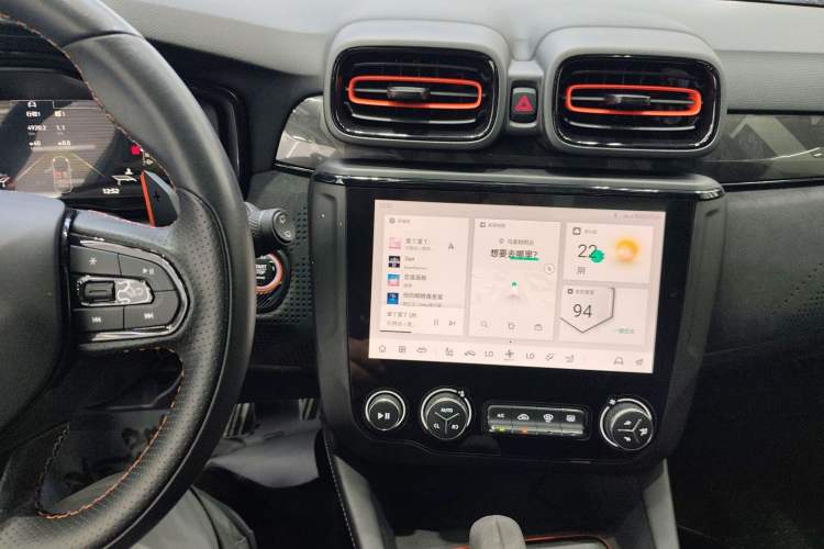 Used Lynk & Co 02 Hatchback 2021 2.0TD Halo Audio And AC Panel