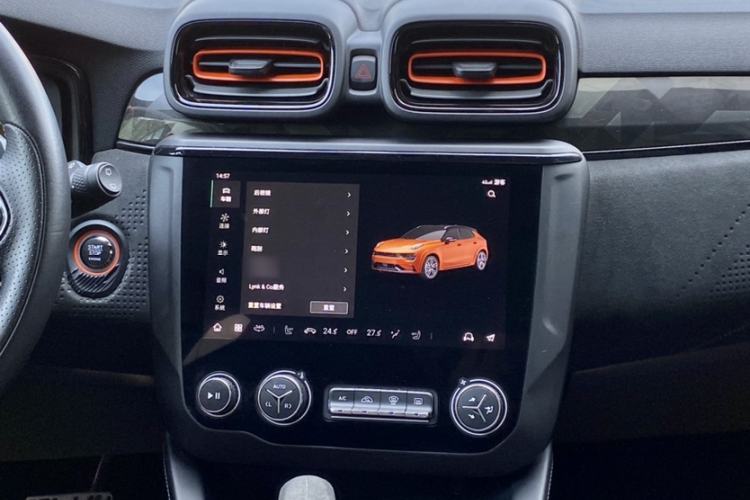 Used Lynk & Co 02 Hatchback 2021 2.0TD Halo Driving Control Kit Edition Audio And AC Panel