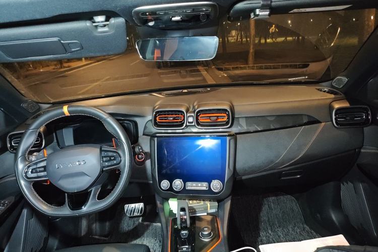 Used Lynk & Co 02 Hatchback 2021 2.0TD Halo Driving Control Kit Edition Center Console