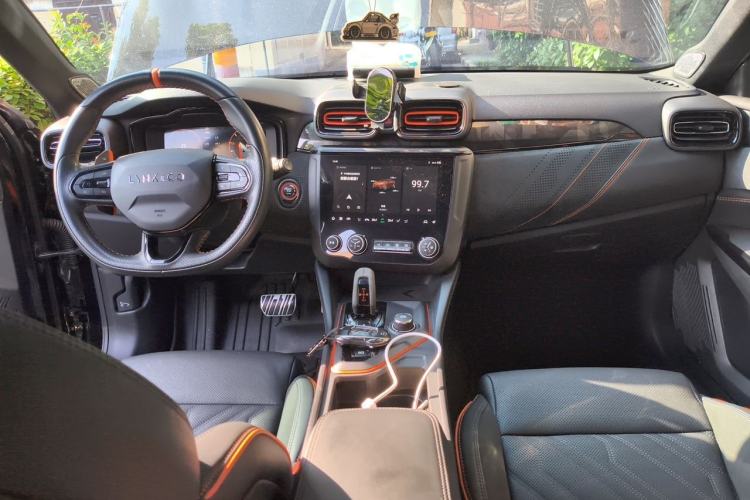 Used Lynk & Co 02 Hatchback 2021 2.0TD Halo Center Console