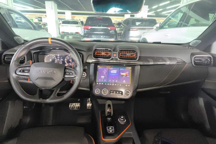 Used Lynk & Co 02 Hatchback 2021 2.0TD Halo Center Console