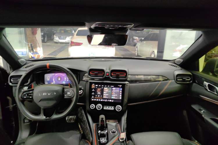 Used Lynk & Co 02 Hatchback 2021 2.0TD Halo Center Console