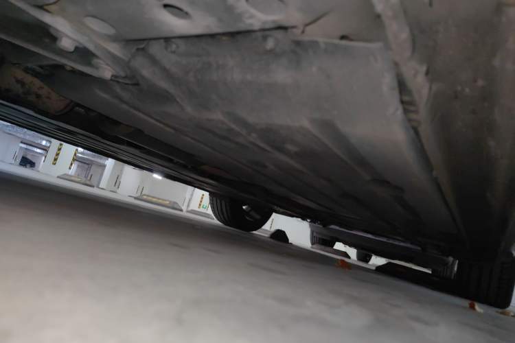 Used Lynk & Co 02 Hatchback 2021 2.0TD Halo Driving Control Kit Edition Chassis Front Left