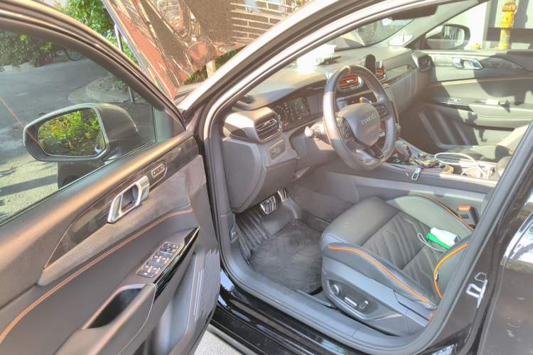 Used Lynk & Co 02 Hatchback 2021 2.0TD Halo Driver Seat