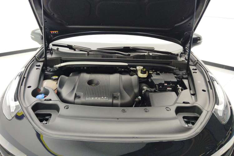 Used Lynk & Co 02 Hatchback 2021 2.0TD Halo Driving Control Kit Edition Engine Bay