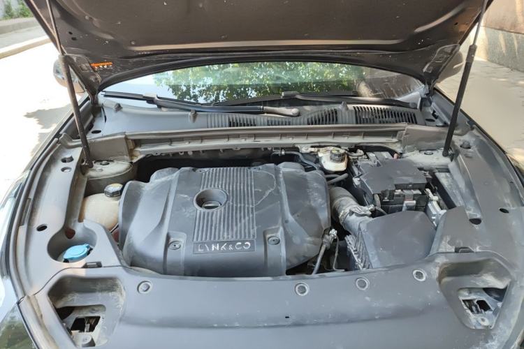 Used Lynk & Co 02 Hatchback 2021 2.0TD Halo Driving Control Kit Edition Engine Bay