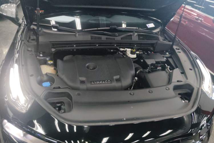 Used Lynk & Co 02 Hatchback 2021 2.0TD Halo Engine Bay