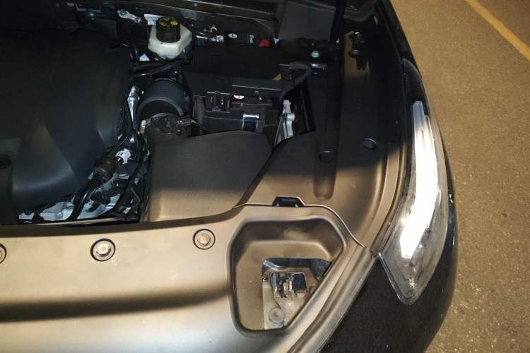 Used Lynk & Co 02 Hatchback 2021 2.0TD Halo Driving Control Kit Edition Engine Bay Left