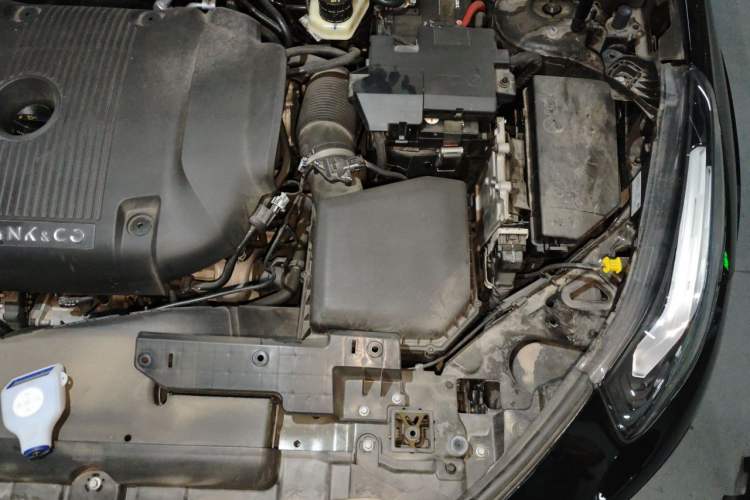 Used Lynk & Co 02 Hatchback 2021 2.0TD Halo Engine Bay Left