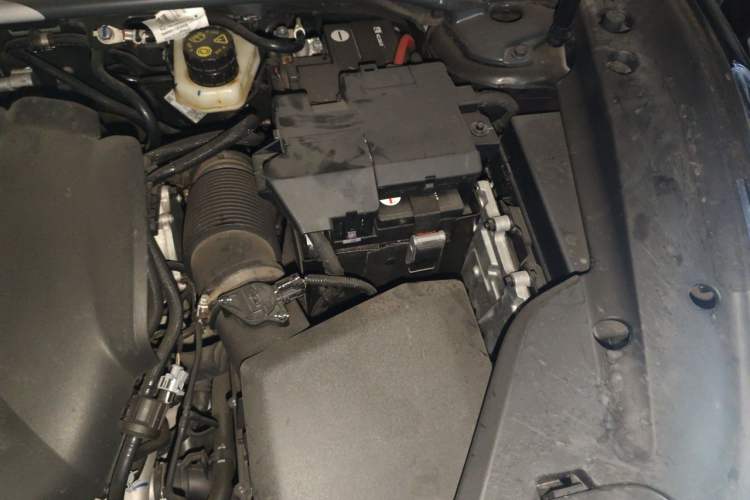 Used Lynk & Co 02 Hatchback 2021 2.0TD Halo Driving Control Kit Edition Engine Bay Left