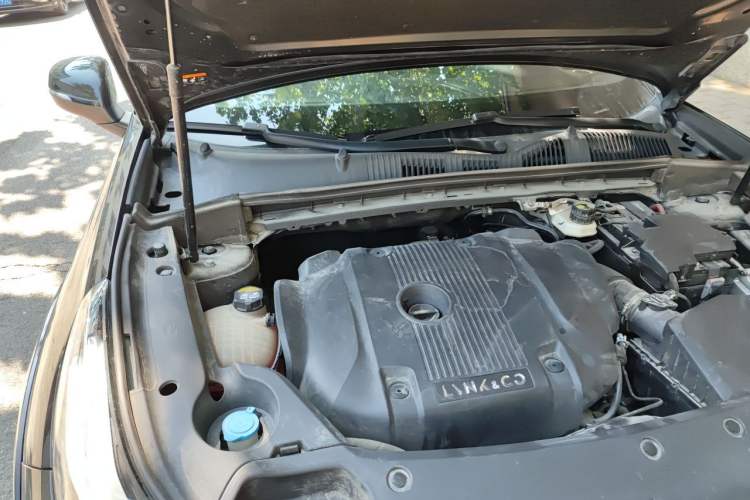 Used Lynk & Co 02 Hatchback 2021 2.0TD Halo Driving Control Kit Edition Engine Bay Right