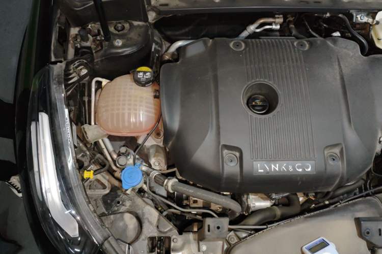 Used Lynk & Co 02 Hatchback 2021 2.0TD Halo Engine Bay Right