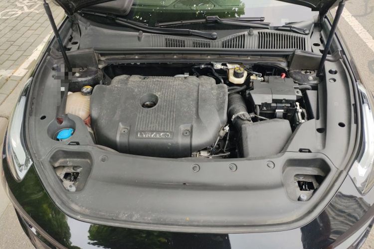 Used Lynk & Co 02 Hatchback 2021 2.0TD Halo Driving Control Kit Edition Engine Bay