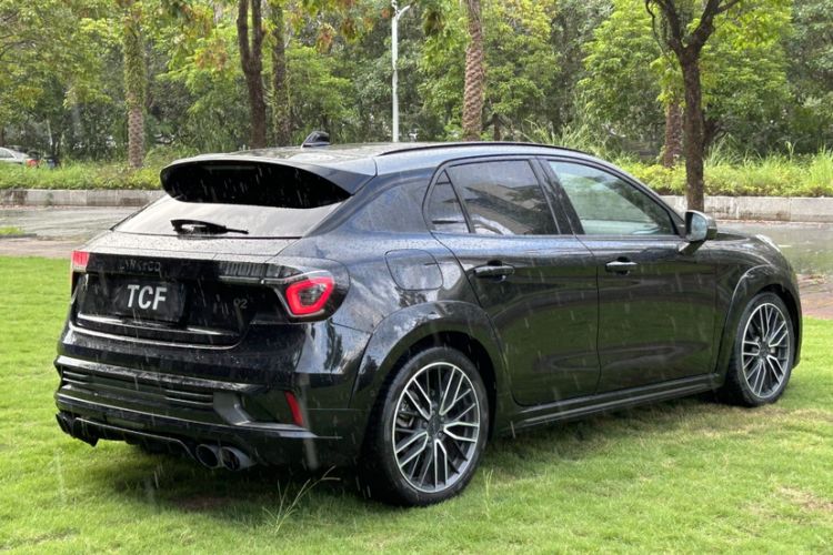 Used Lynk & Co 02 Hatchback 2021 2.0TD Halo Exterior 3