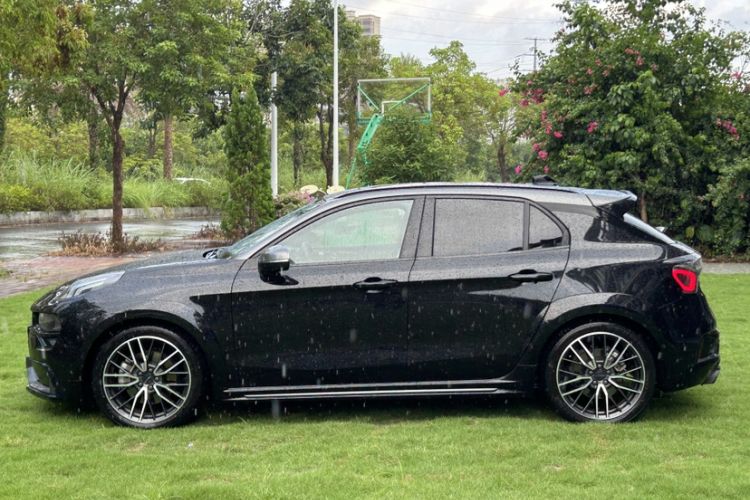 Used Lynk & Co 02 Hatchback 2021 2.0TD Halo Exterior 4