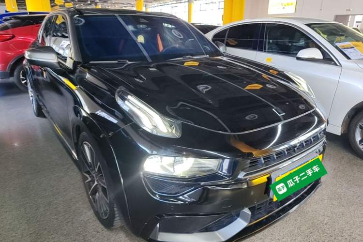 Used Lynk & Co 02 Hatchback 2021 2.0TD Halo Front Right 45 Deg