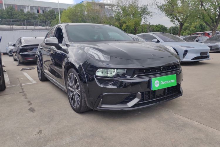 Used Lynk & Co 02 Hatchback 2021 2.0TD Halo Front Right 45 Deg