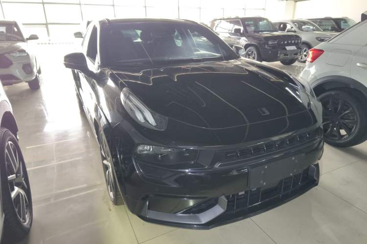 Used Lynk & Co 02 Hatchback 2021 2.0TD Halo Front Right 45 Deg