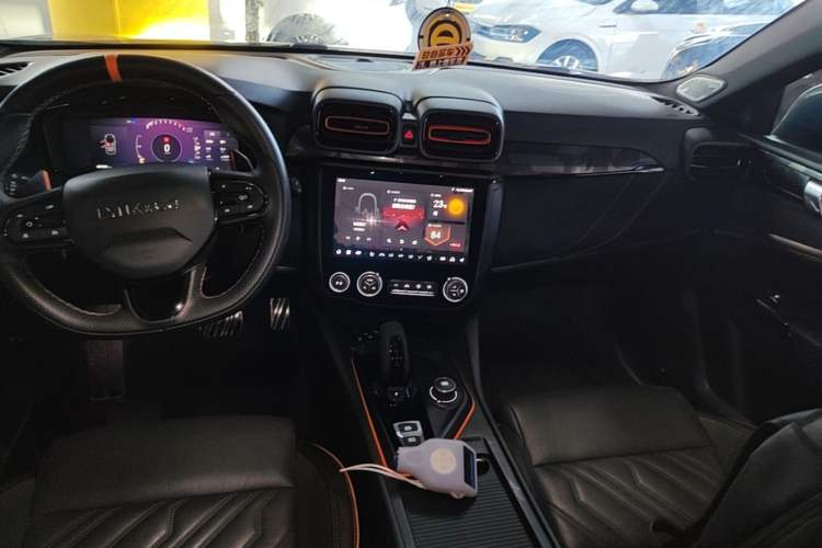 Used Lynk & Co 02 Hatchback 2021 2.0TD Halo Gear Lever