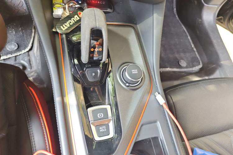 Used Lynk & Co 02 Hatchback 2021 2.0TD Halo Gear Lever