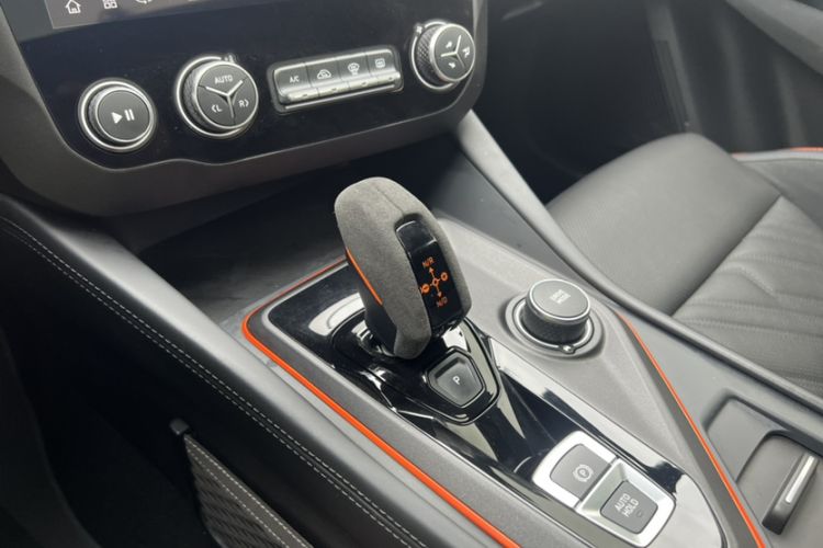Used Lynk & Co 02 Hatchback 2021 2.0TD Halo Gear Lever