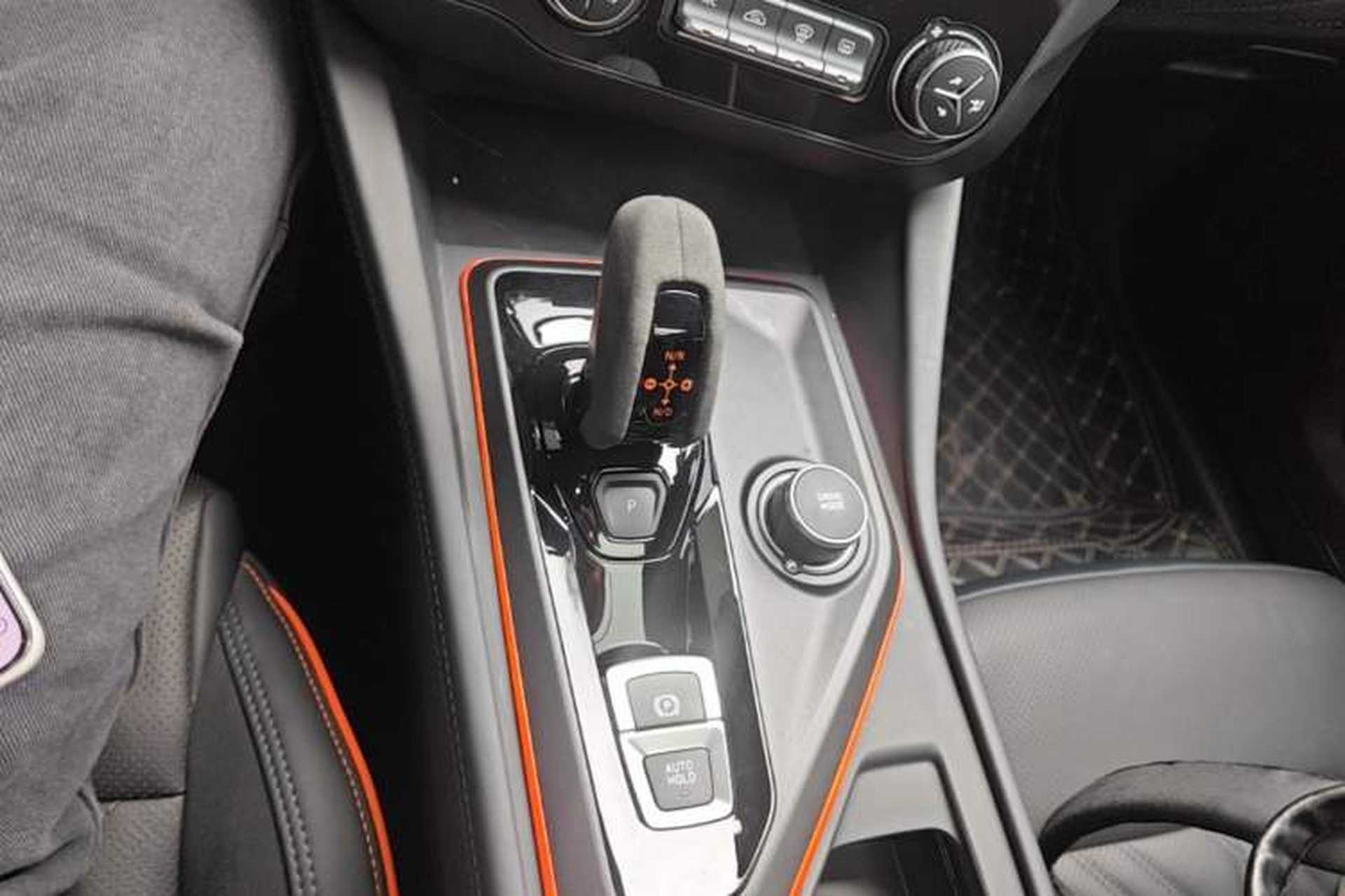 Used Lynk & Co 02 Hatchback 2021 2.0TD Halo Driving Control Kit Edition Gear Lever
