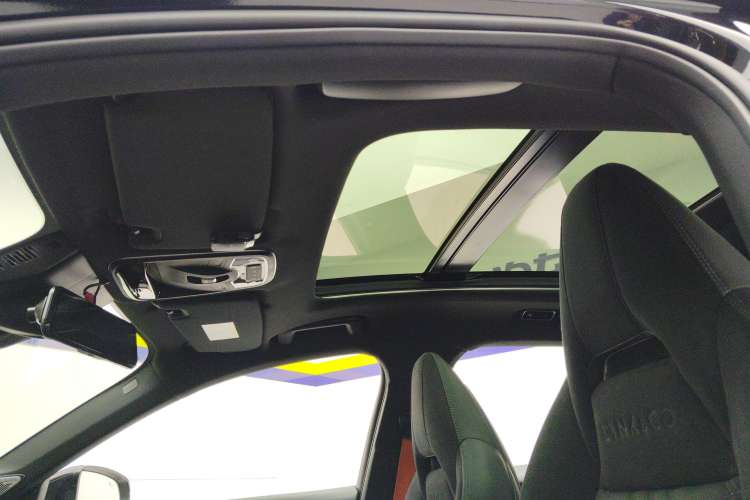 Used Lynk & Co 02 Hatchback 2021 2.0TD Halo Driving Control Kit Edition Headliner