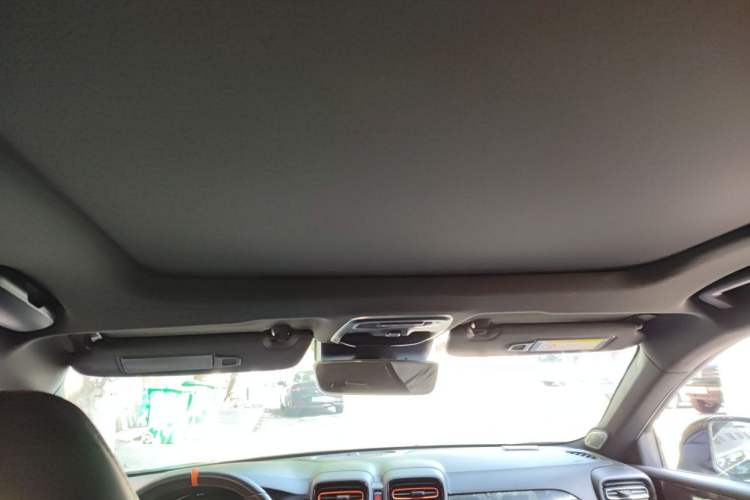 Used Lynk & Co 02 Hatchback 2021 2.0TD Halo Driving Control Kit Edition Headliner