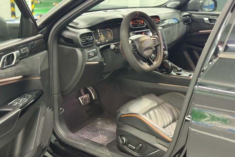 Used Lynk & Co 02 Hatchback 2021 2.0TD Halo Interior 1