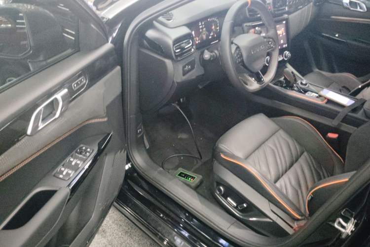 Used Lynk & Co 02 Hatchback 2021 2.0TD Halo Interior 3
