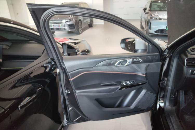 Used Lynk & Co 02 Hatchback 2021 2.0TD Halo Left Front Door Interior