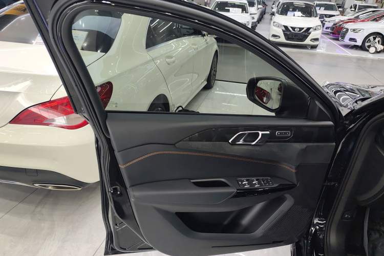 Used Lynk & Co 02 Hatchback 2021 2.0TD Halo Left Front Door Interior