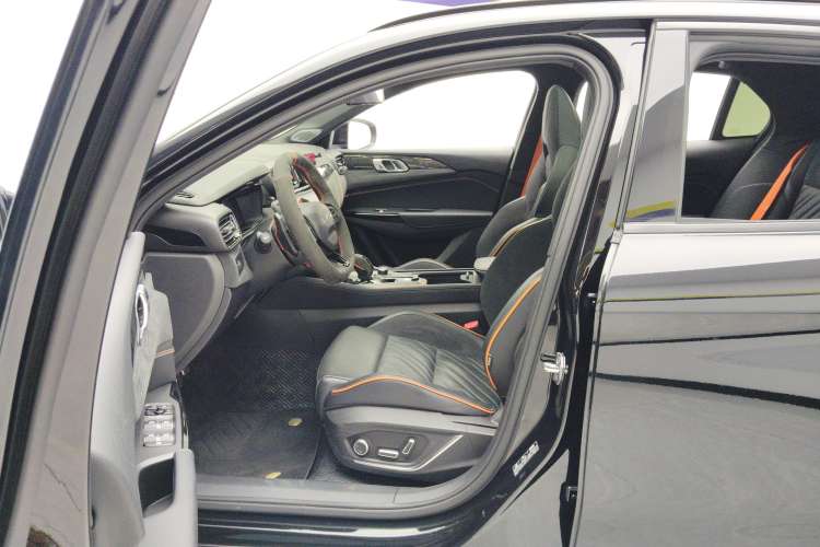 Used Lynk & Co 02 Hatchback 2021 2.0TD Halo Driving Control Kit Edition Left Front Seat