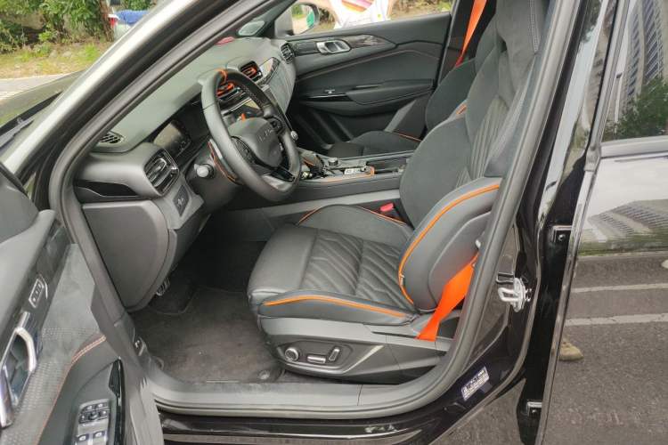 Used Lynk & Co 02 Hatchback 2021 2.0TD Halo Driving Control Kit Edition Left Front Seat