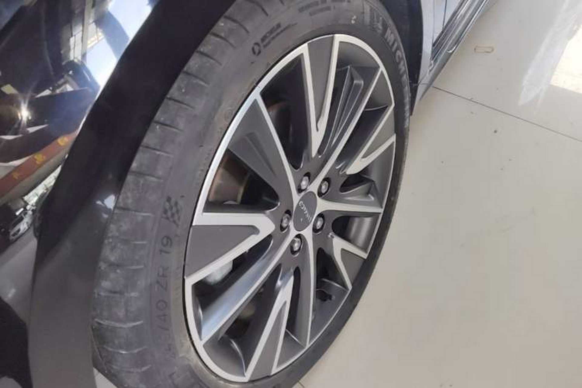 Used Lynk & Co 02 Hatchback 2021 2.0TD Halo Left Front Wheel Hub
