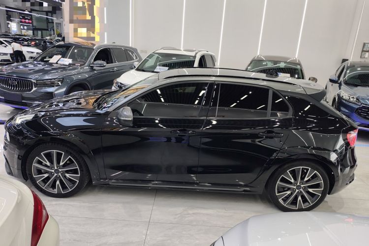 Used Lynk & Co 02 Hatchback 2021 2.0TD Halo Left Side