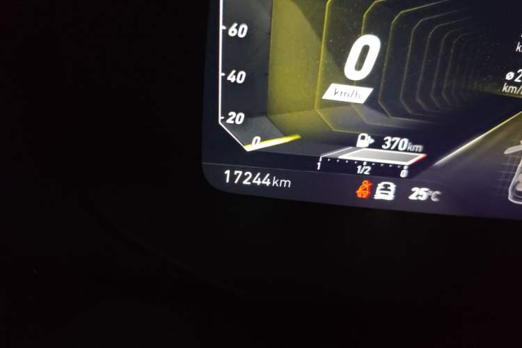 Used Lynk & Co 02 Hatchback 2021 2.0TD Halo Odometer Close Up