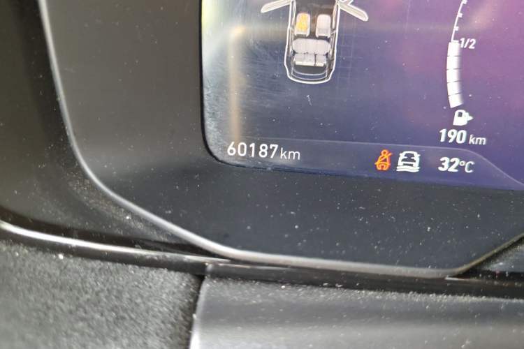Used Lynk & Co 02 Hatchback 2021 2.0TD Halo Odometer Close Up