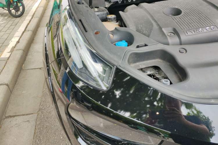 Used Lynk & Co 02 Hatchback 2021 2.0TD Halo Driving Control Kit Edition Right Front Headlight