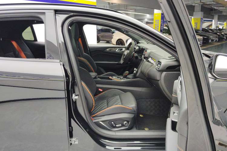 Used Lynk & Co 02 Hatchback 2021 2.0TD Halo Driving Control Kit Edition Right Front Seat