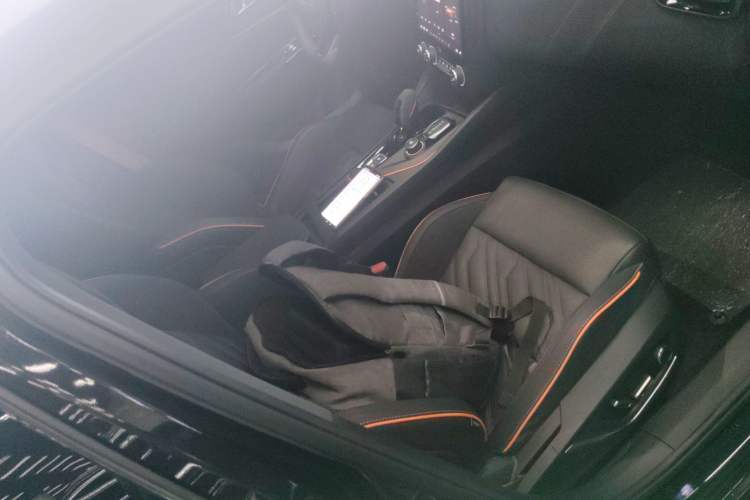 Used Lynk & Co 02 Hatchback 2021 2.0TD Halo Right Front Seat