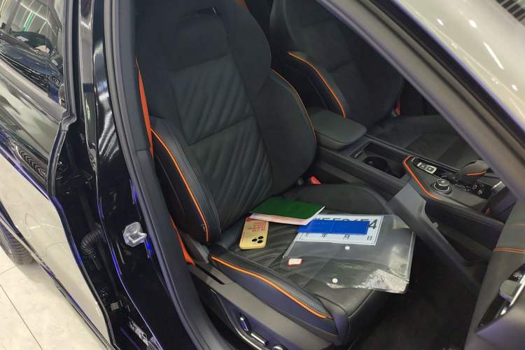 Used Lynk & Co 02 Hatchback 2021 2.0TD Halo Right Front Seat