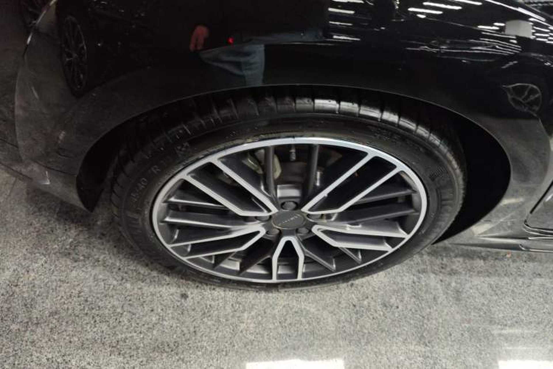 Used Lynk & Co 02 Hatchback 2021 2.0TD Halo Driving Control Kit Edition Right Rear Wheel Hub