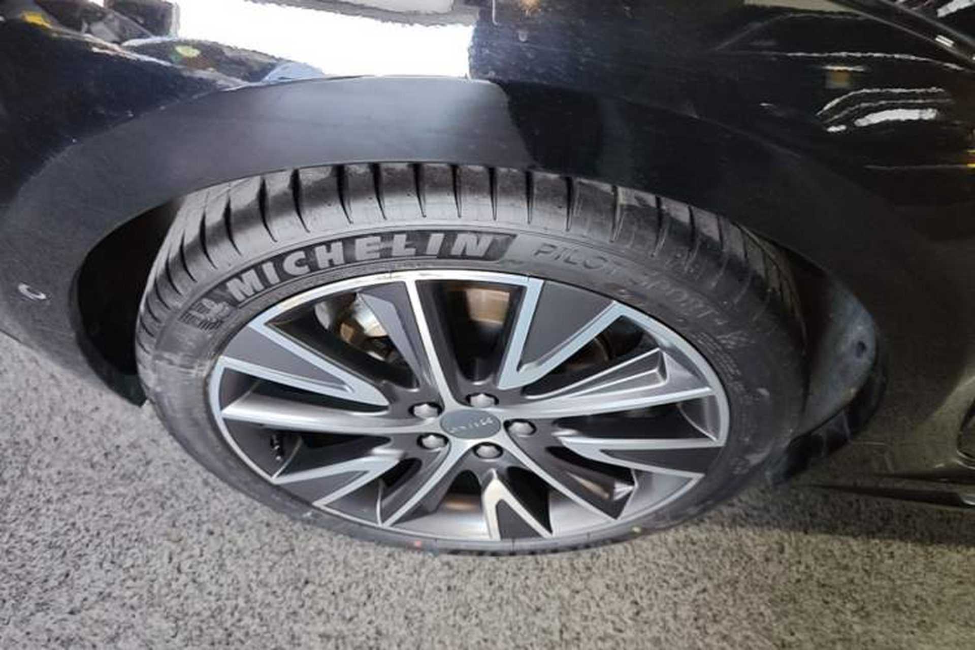 Used Lynk & Co 02 Hatchback 2021 2.0TD Halo Right Rear Wheel Hub
