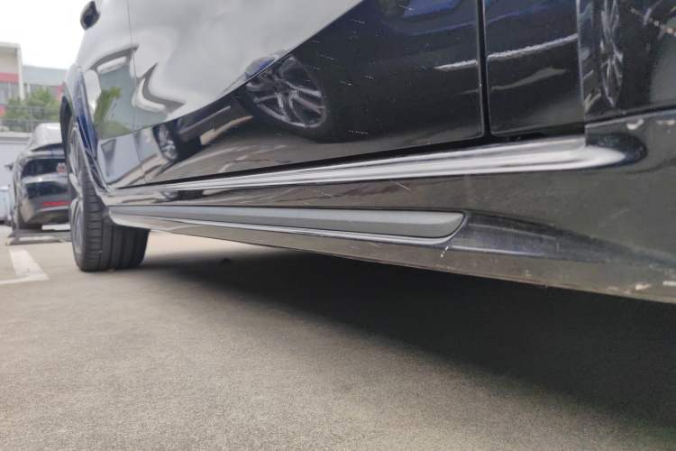 Used Lynk & Co 02 Hatchback 2021 2.0TD Halo Right Side Sill