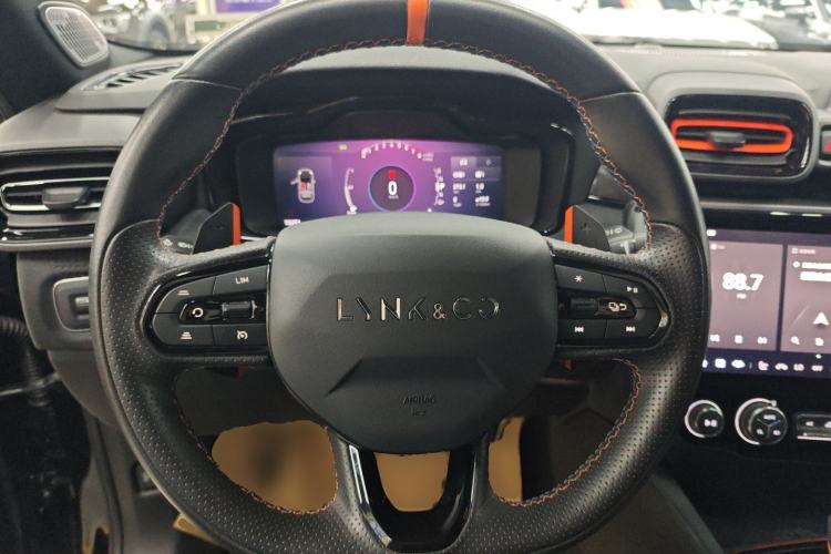 Used Lynk & Co 02 Hatchback 2021 2.0TD Halo Driving Control Kit Edition Steering Wheel