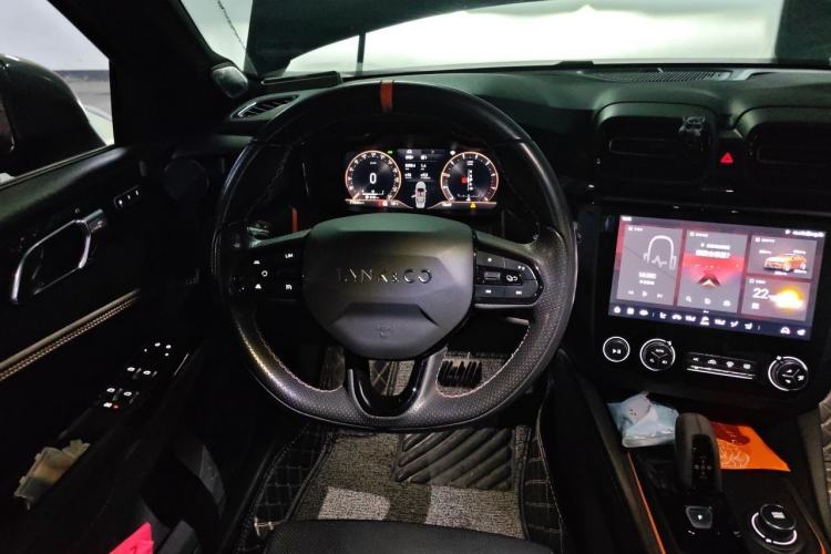 Used Lynk & Co 02 Hatchback 2021 2.0TD Halo Steering Wheel