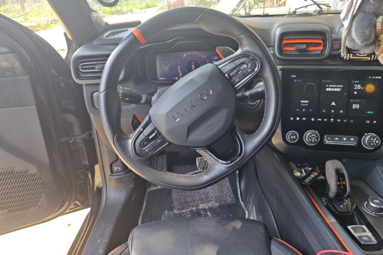 Used Lynk & Co 02 Hatchback 2021 2.0TD Halo Steering Wheel